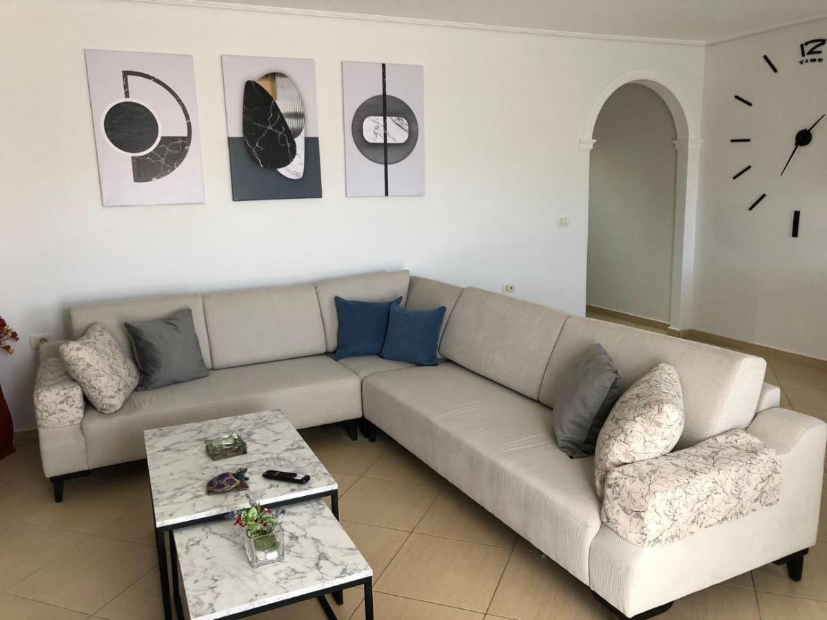 Elion'S Apartment Sarandë Esterno foto